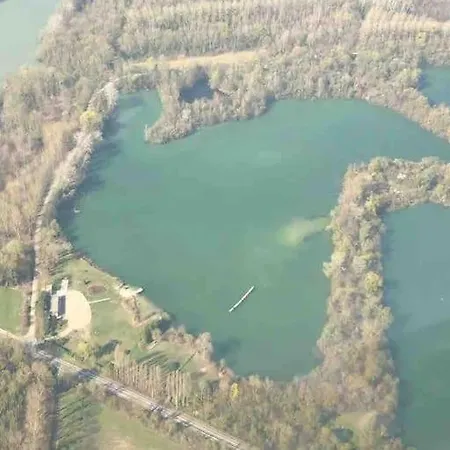 Propriété, Lac, Plages Privées Idf 77 Proche Paris Villa La Tombe